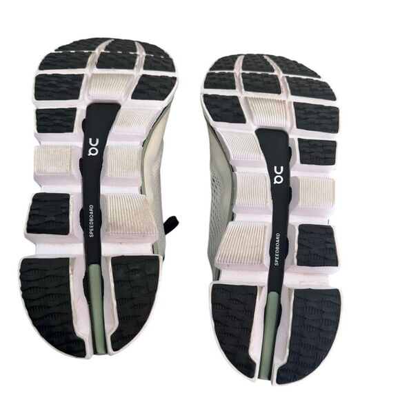 On clouds running Cloudboom Running Sneakers 9.5 women’s - Picture 6 of 7